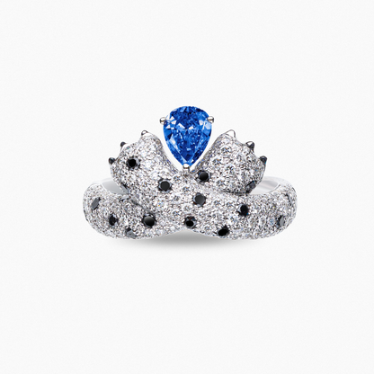 SNOW LEOPARD Claw Hug Ring with a 0.50 Carat Sapphire