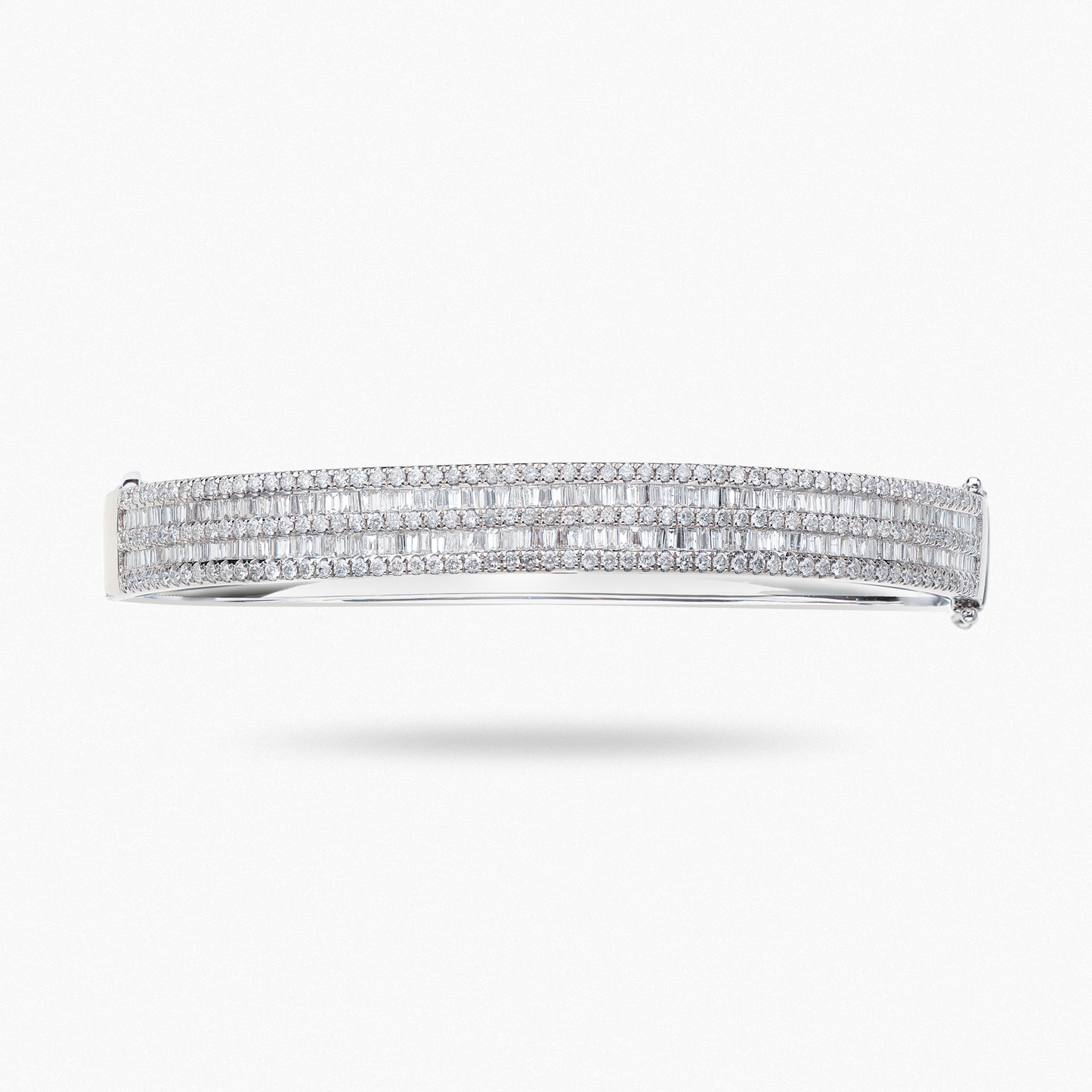 AUREOLE Diamond Bracelet for Every Significant Occasion