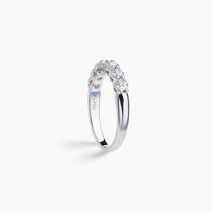 molaio CLASSIC Seven Princesses Diamods Ring with 0.70ct White Round Diamond